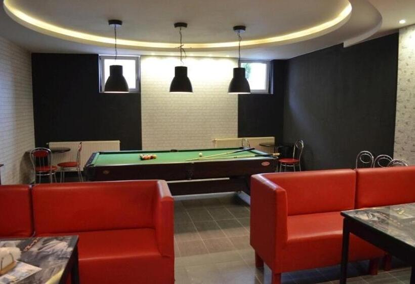 Номер Стандарт, Hostel Malinowski City