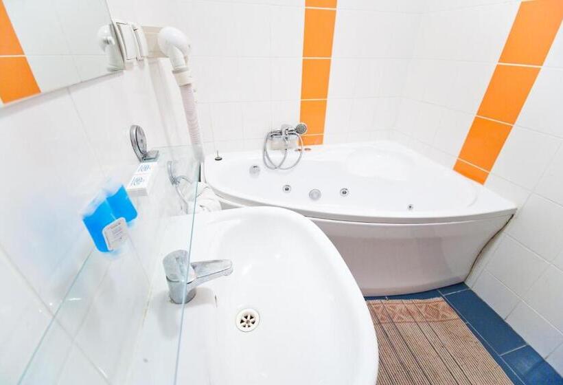 Номер Стандарт, Hostel Malinowski City