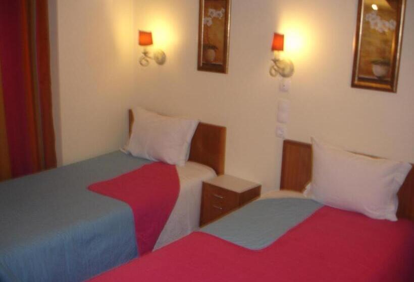 Quarto Estandar, Pensao Estacao Central