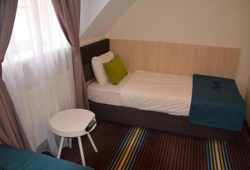 استودیوی استاندارد, Stay Inn Hotel Gdańsk