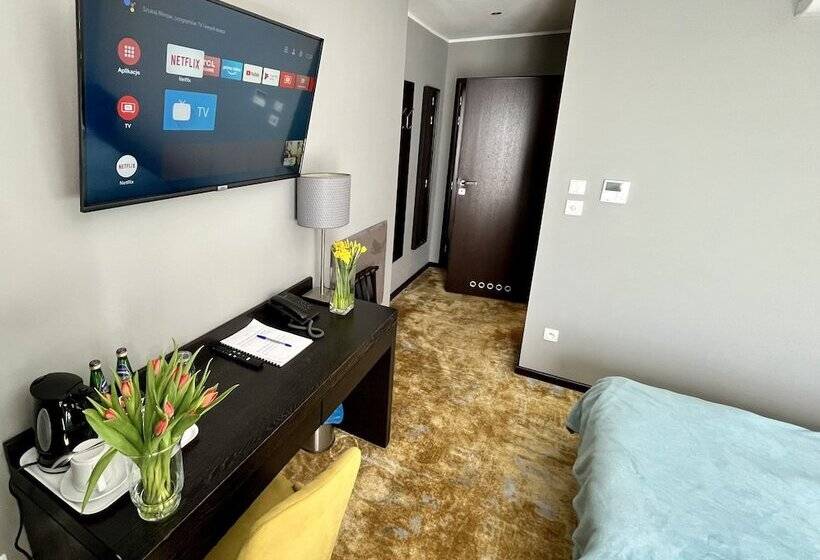 Quarto Estandar, Malta Premium