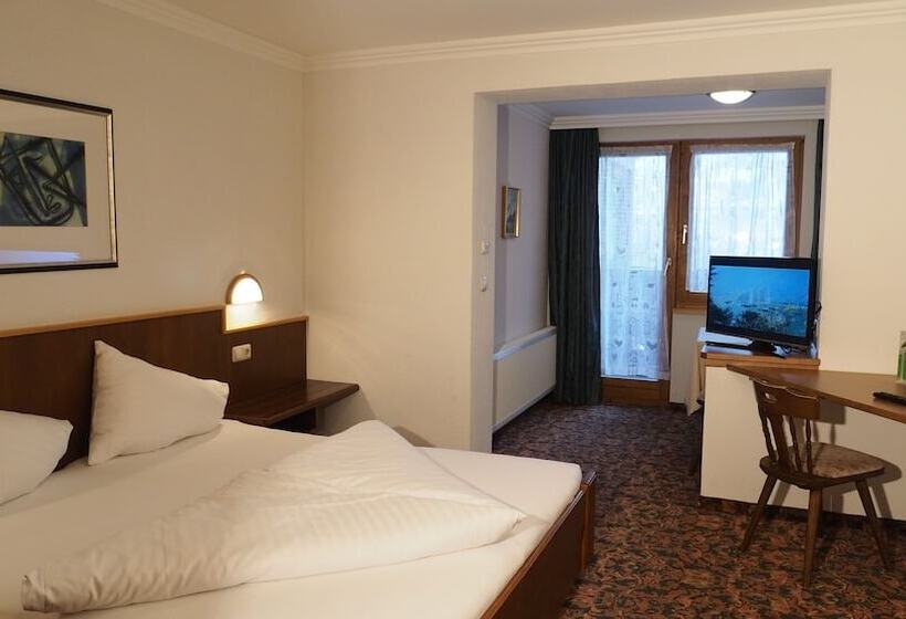 Номер Стандарт, Frühstückshotel Margret
