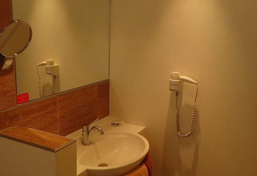 Люкс, Frühstückshotel Margret