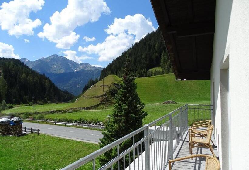 Апартаменты 1 Спальня с Видом, Apart Tyrol