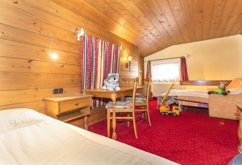 Quarto Familiar, Wenger Alpenhof