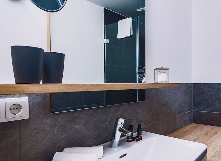 اتاق سوپریور با بالکن, Stockinggut By Avenida Hotel & Residences
