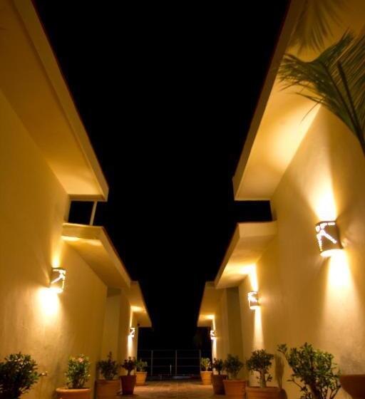 Aile Bungalovu, Bungalows Las Arenas