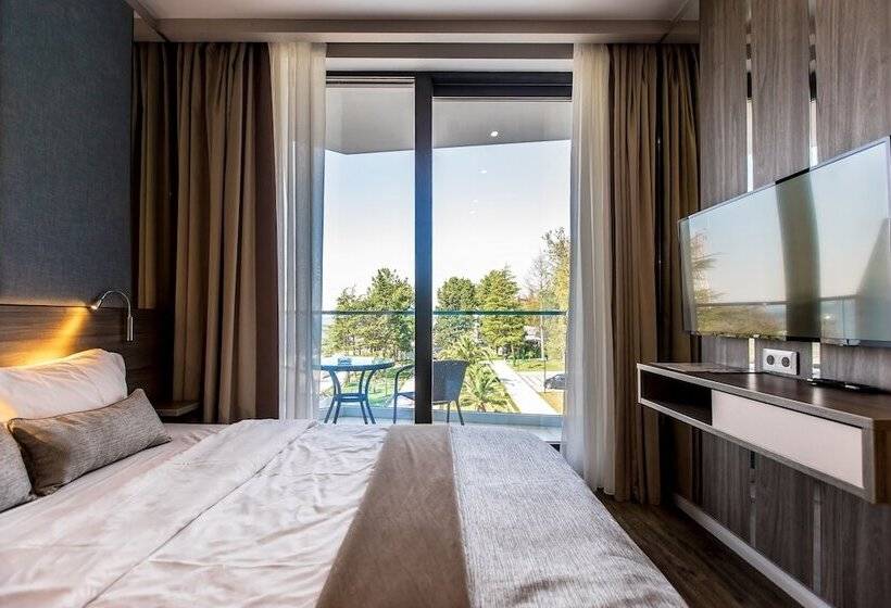 آپارتمان لوکس 1 خوابه, Luchezarniy Resort