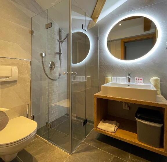 Люкс Повышенной Комфортности, & Suites Glück Auf
