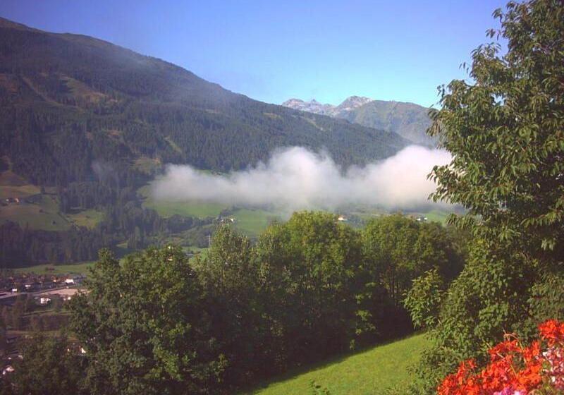اتاق استاندارد با چشم‌انداز کوهستان, Pension Schlossberg