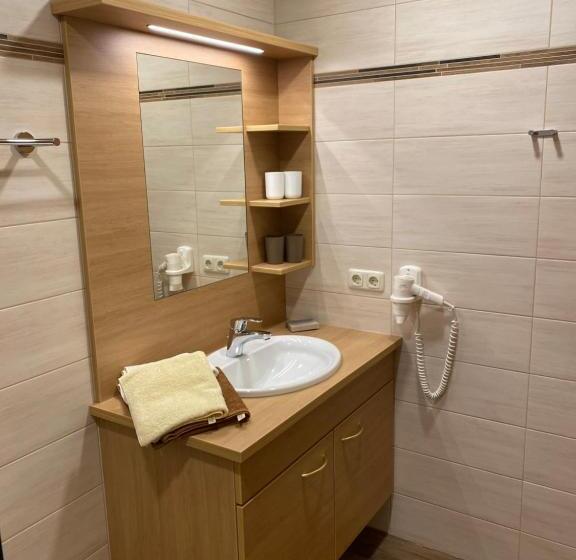 Апартаменты 2 Спальни, Maislbauer