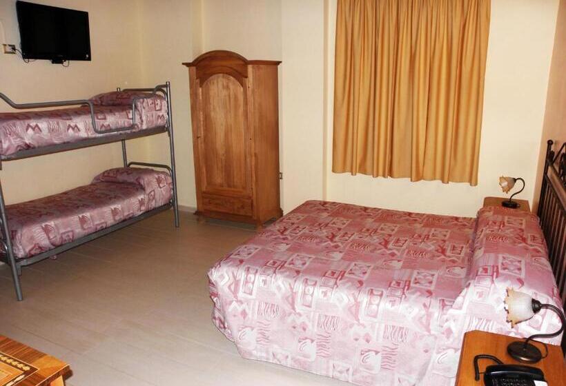 اتاق استاندارد چهار تخته, Agriturismo La Colombaia