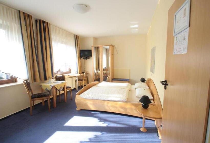 Номер Стандарт Трехместный, Garni Hotel Hof Zum Ahaus
