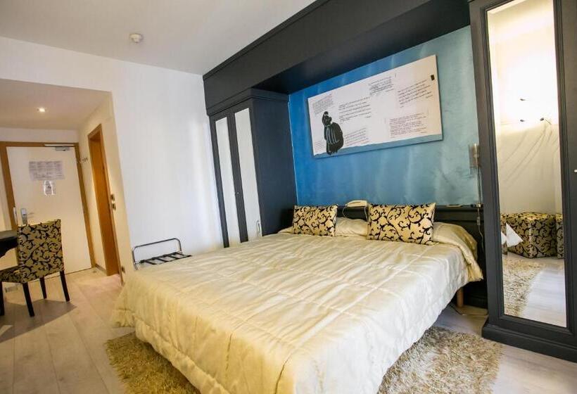 اتاق کلاسیک, Design Oberosler
