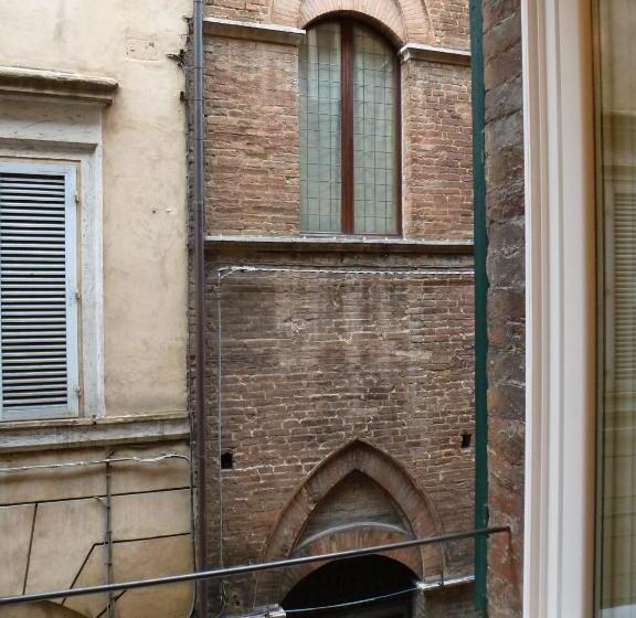 اتاق کلاسیک, B&b Quattro Cantoni