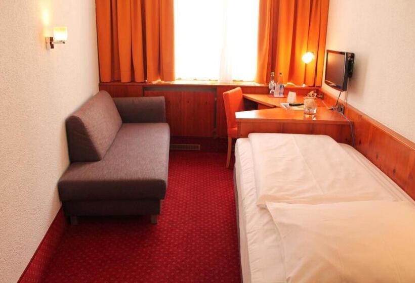 Standard Single Room, Steichele Hotel & Weinrestaurant