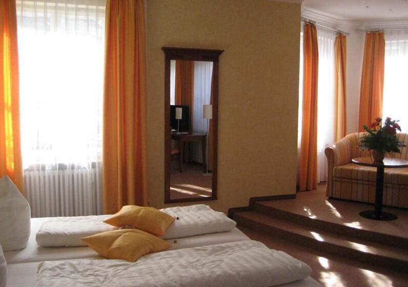Номер Стандарт Трехместный, Altstadthotel Schex