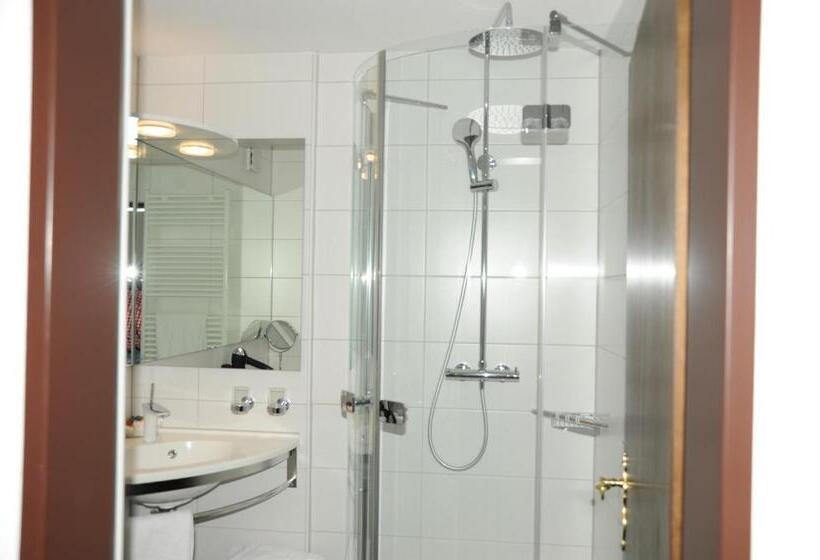 Номер Комфорт, Adler   Weil Am Rhein