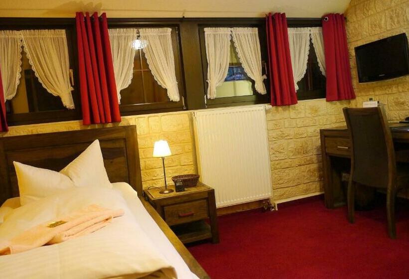 Номер Стандарт Индивидуальный, Parkhotel Schwarzenberg   Garni