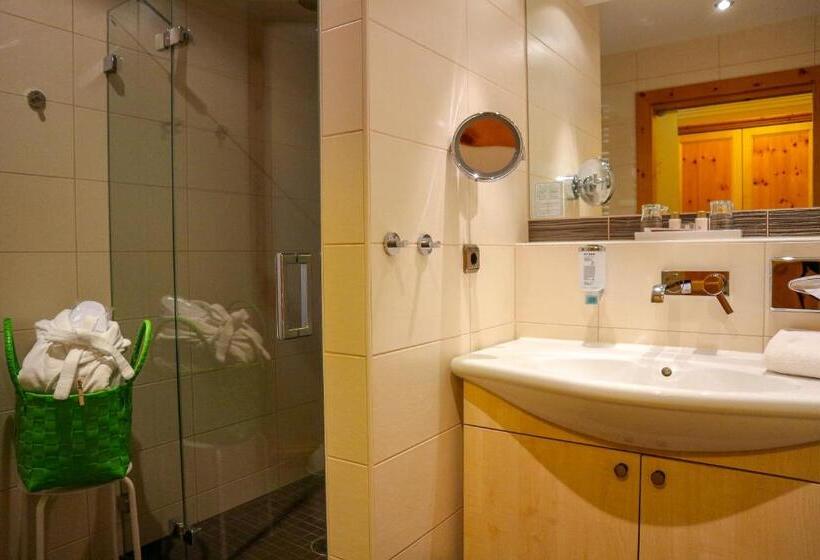 Полулюкс с Балконом, Ortner S Resort