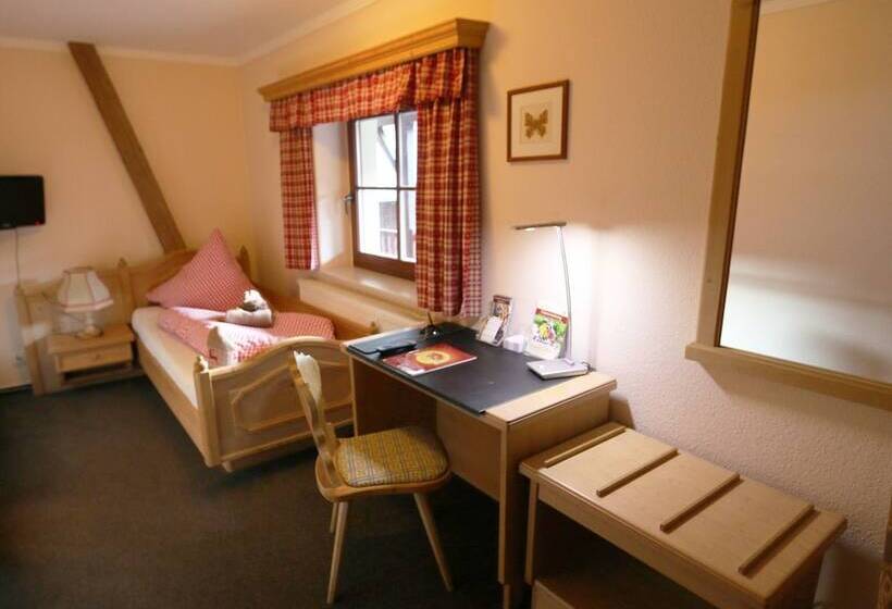 Quarto Estandar Individual, Sonnekalb