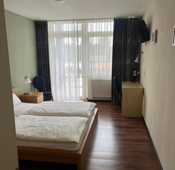 اتاق لوکس با بالکن, Airport Hotel Jägerhof Weeze
