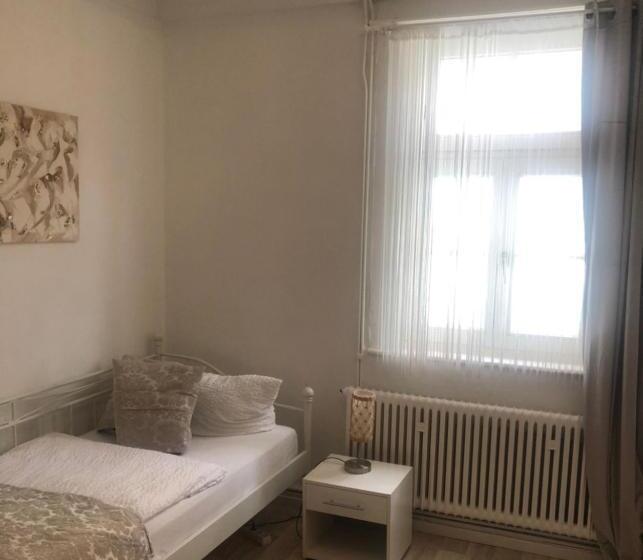 חדר סטנדרט לשלושה, Altstadt Hotel Gosequell