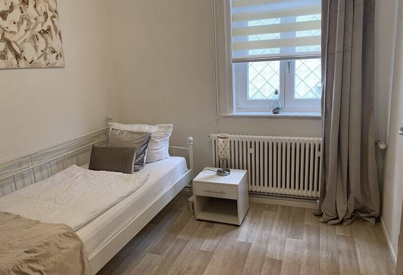 חדר סטנדרט לשלושה, Altstadt Hotel Gosequell