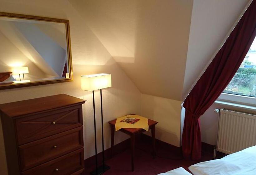 Апартаменты 1 Спальня, City Hotel Aschersleben