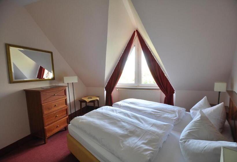 Апартаменты 1 Спальня, City Hotel Aschersleben