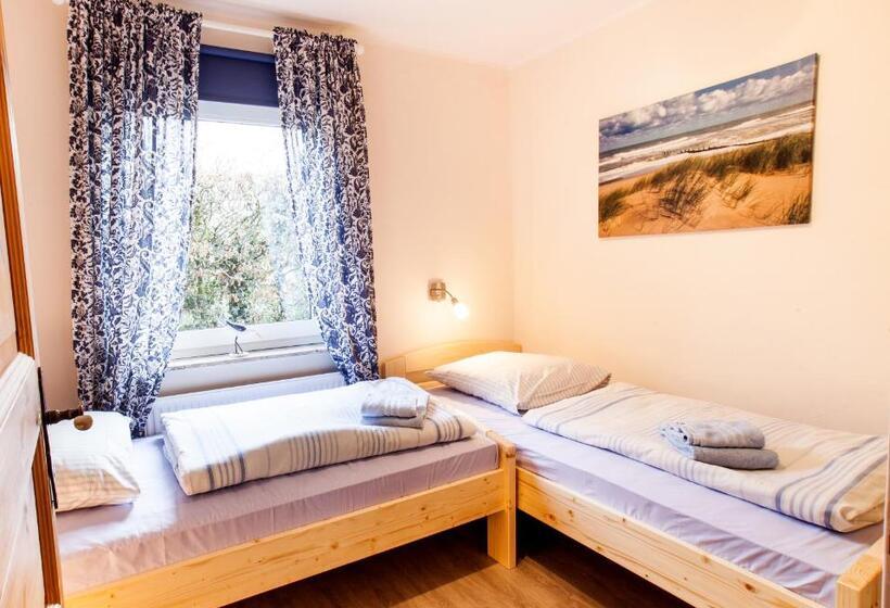 Апартаменты 3 Спальни, Frieslandstern   Ferienhof Und