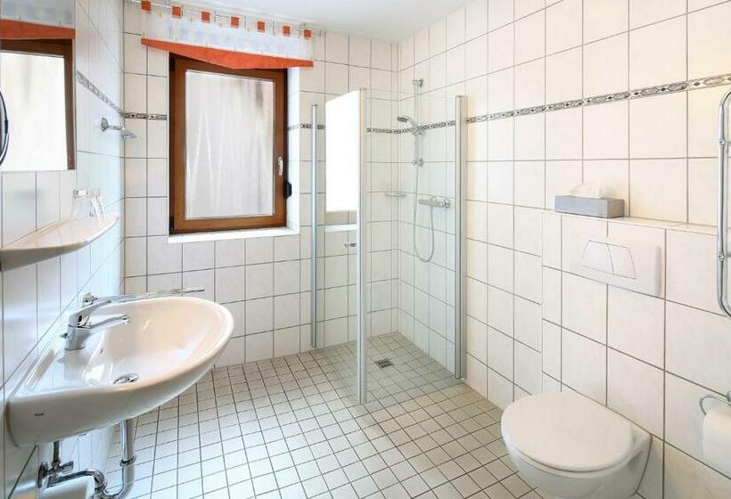 Семейный Номер, Landgasthof Kaiser