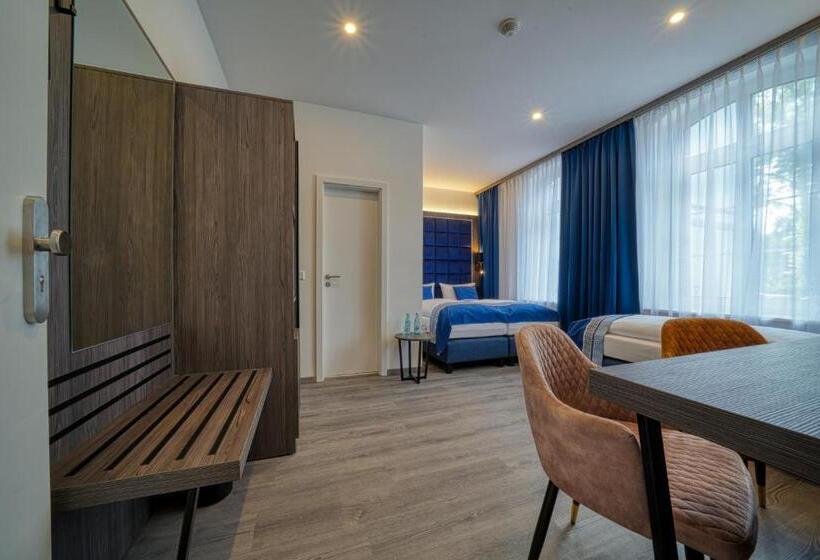 Номер Стандарт Трехместный, Zentrum Hotel Stade