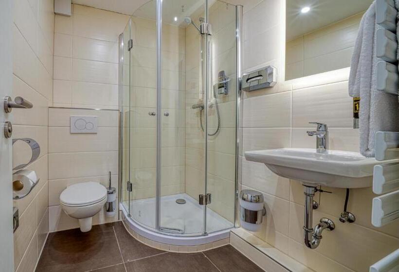 Номер Стандарт, Zentrum Hotel Stade