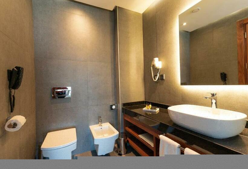 اتاق راحتی, Longue Vie Hotels
