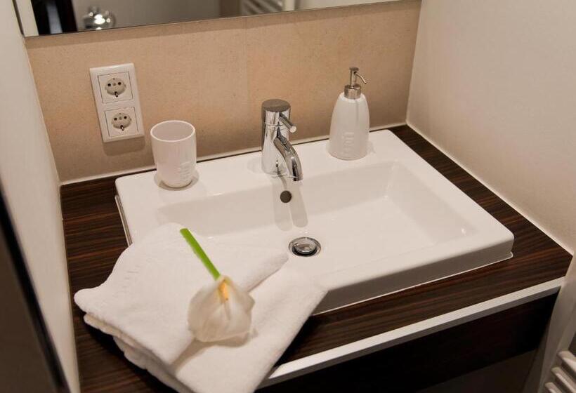 Номер Superior, Boardinghouse Bielefeld