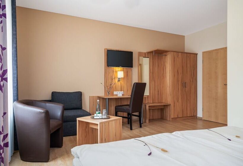 Одноместный Номер Стандарт Адаптированный для Инвалидов, Classicx Landhaus & Hotel   Bed & Breakfast