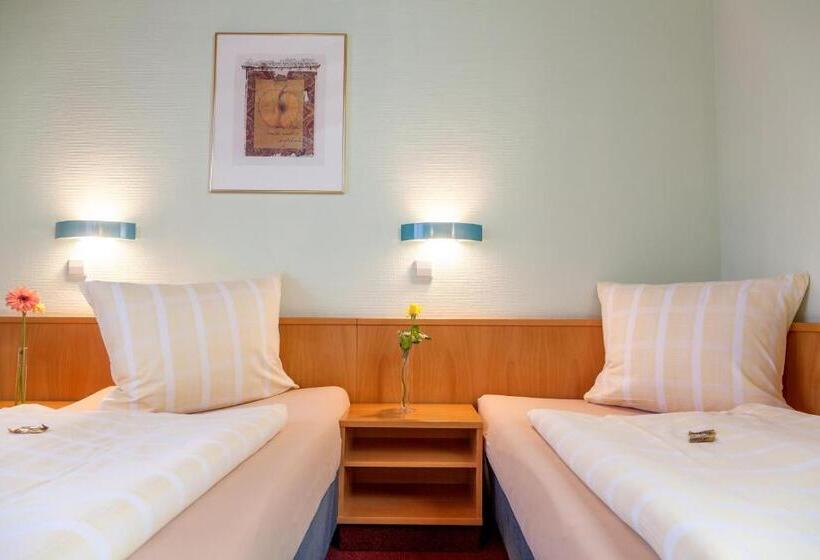 Номер Economy Индивидуальный, Sporthotel öhringen