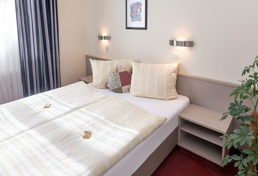 Номер Стандарт, Sporthotel öhringen