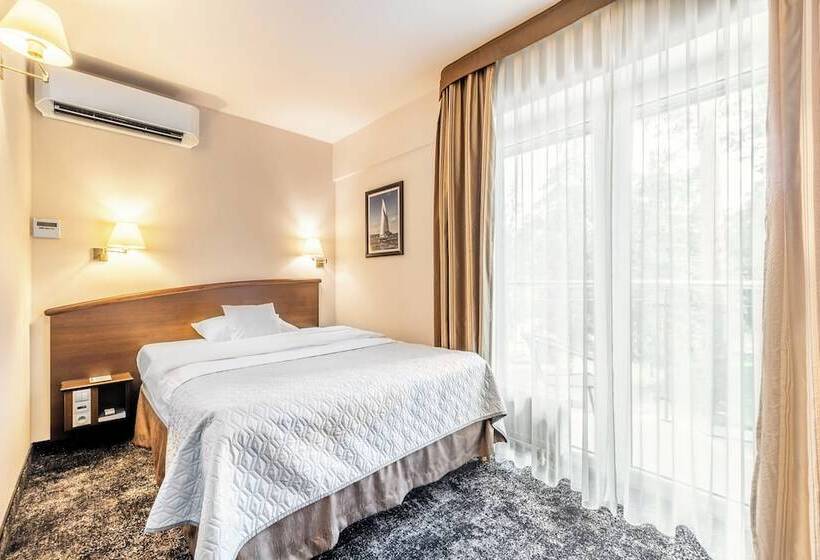 标准单人间, Warszawa Spa & Resort