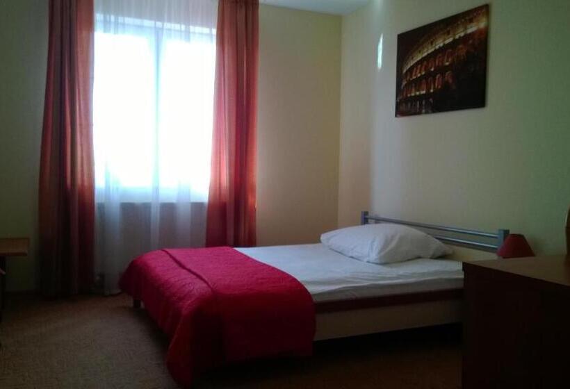 Quarto Estandar Individual, Yuca
