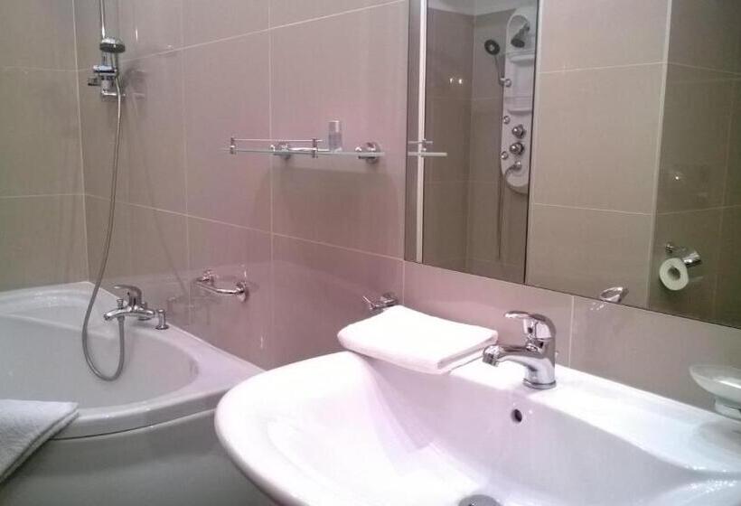 Quarto Estandar, Yuca