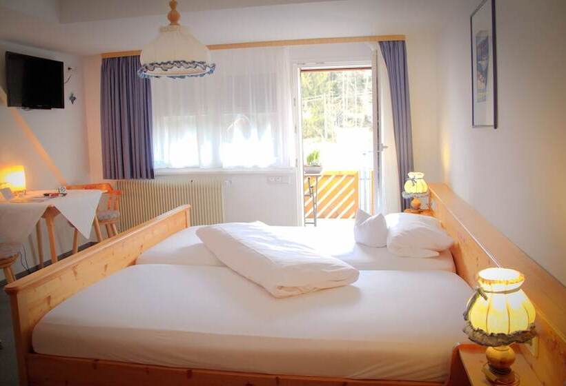 Номер Стандарт с Балконом, Land Gut Hotel Höhengasthof Adler