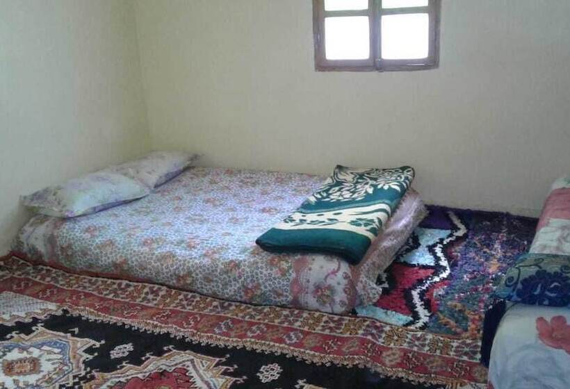 Номер Стандарт Трехместный, Auberge Toubkal Amsouzart Aitst Idar