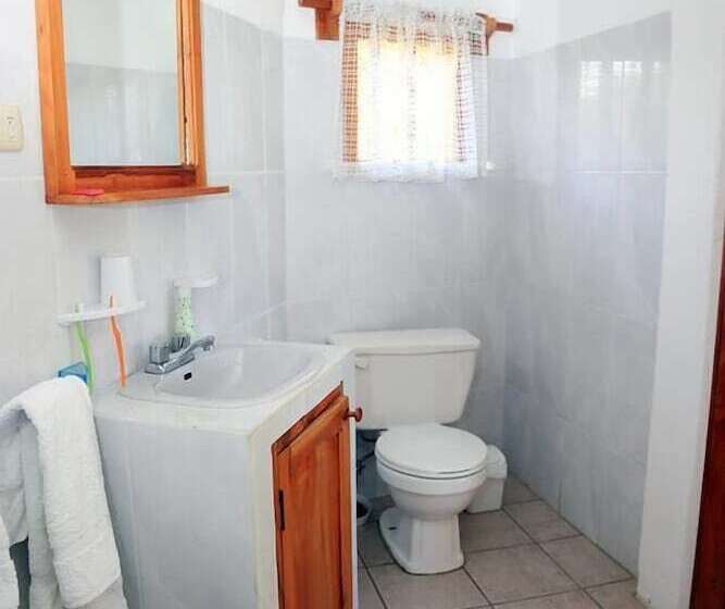 اتاق استاندارد, Jean's Home