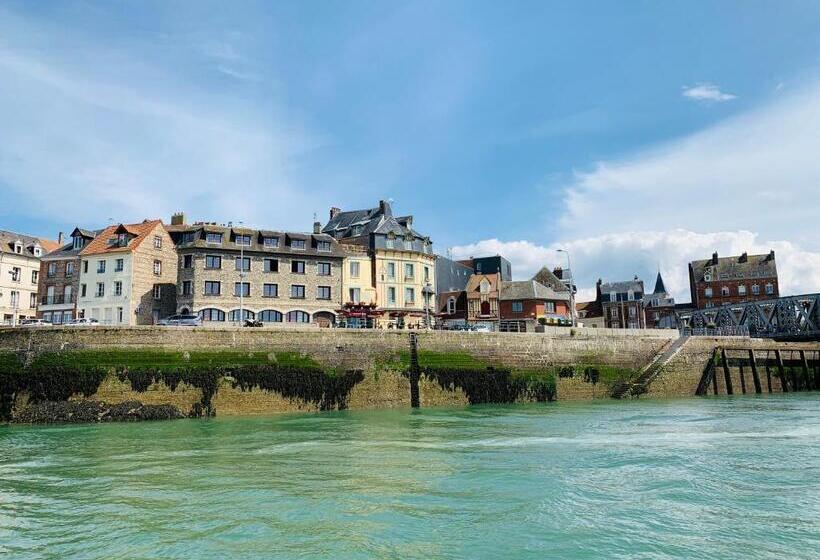 Люкс Вид на Сад, Villa Castel Chambres D Hôtes B&b