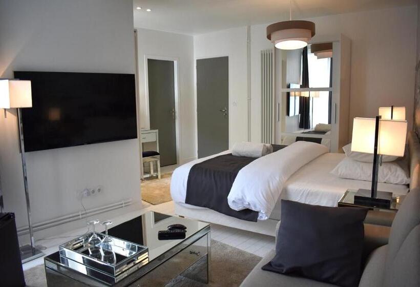 Люкс Вид на Сад, Villa Castel Chambres D Hôtes B&b