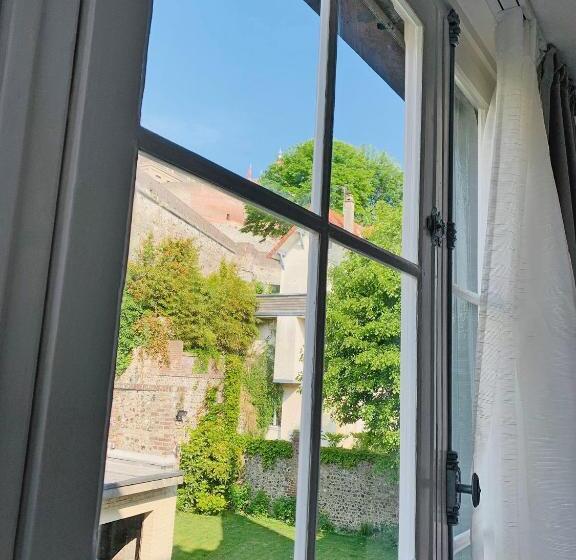 Люкс Вид на Сад, Villa Castel Chambres D Hôtes B&b