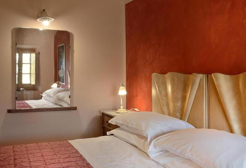 سوییت با چشم‌انداز کوه, Amedea Tuscany Country Experience