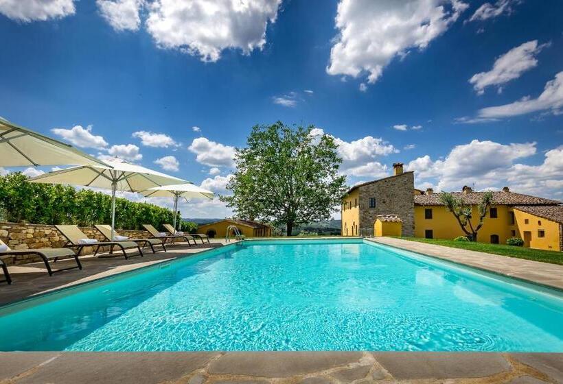 شقة غرفة واحدة, Villa S.andrea